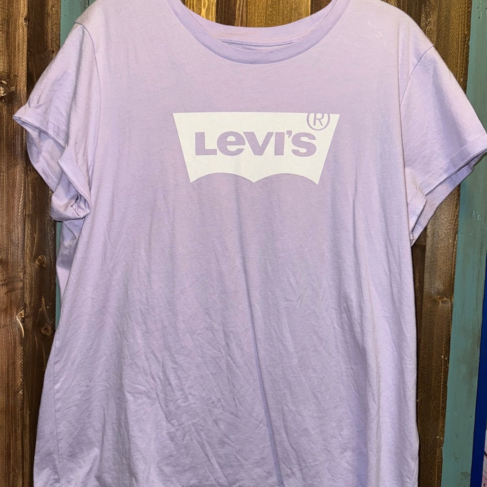 Levi's Lavender Short Sleeve Tee